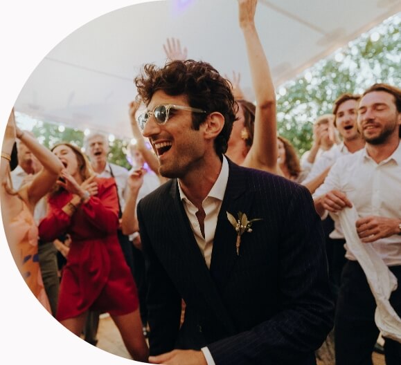 Un marié qui met le feu au dancefloor