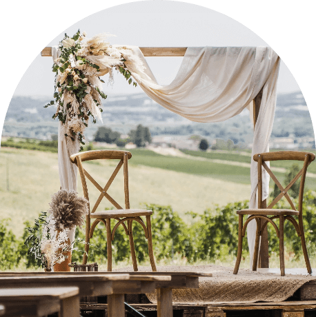 Mariage à domicile en extérieur sous une tente nomade